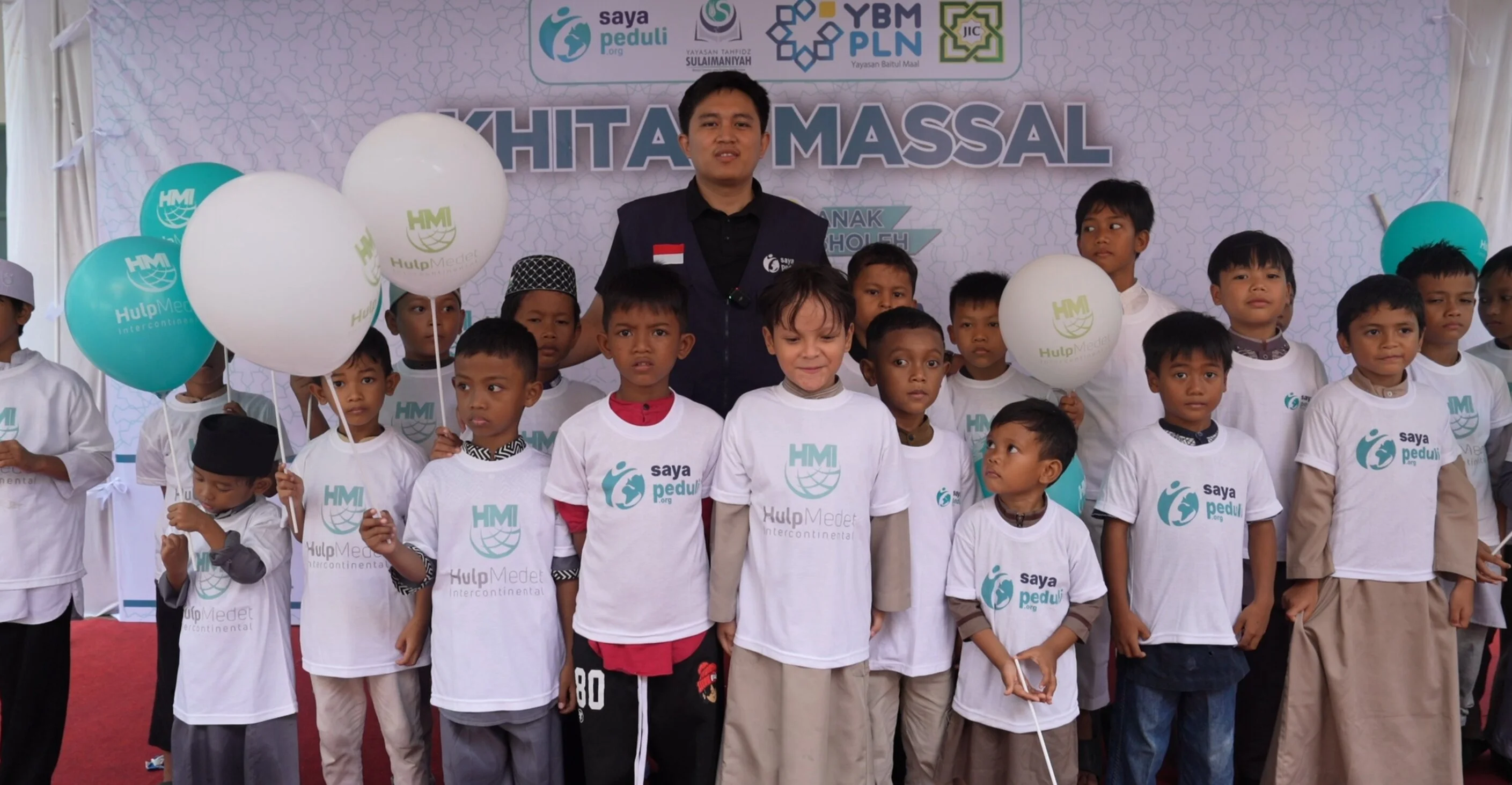 Foto 10 dari album Sunatan Massal 2024